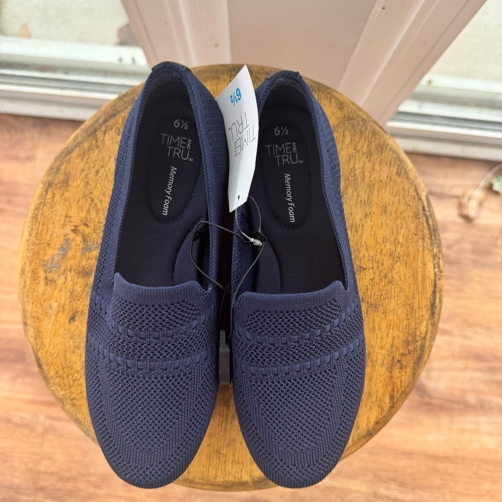 NWT Time and Tru Women's Knit Loafers Navy Blue Slip On Flats Comfort Size 6.5 - Picture 4 of 6